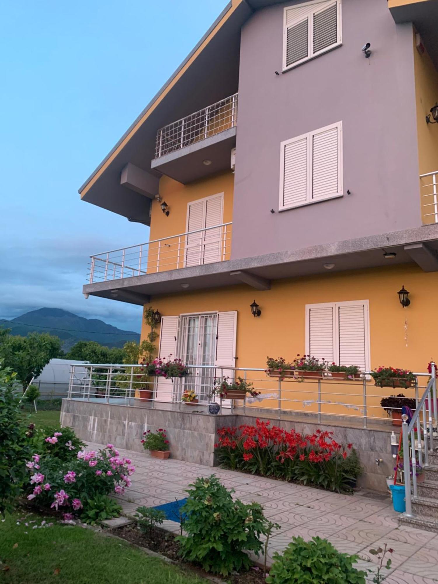 Hotel Villa Linda Shkodër Екстериор снимка